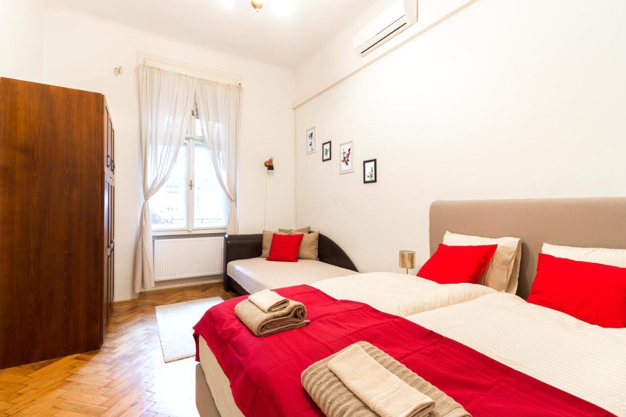 Beautiful Spacious Three-Room Suite Close To Buda Castle بودابست المظهر الخارجي الصورة
