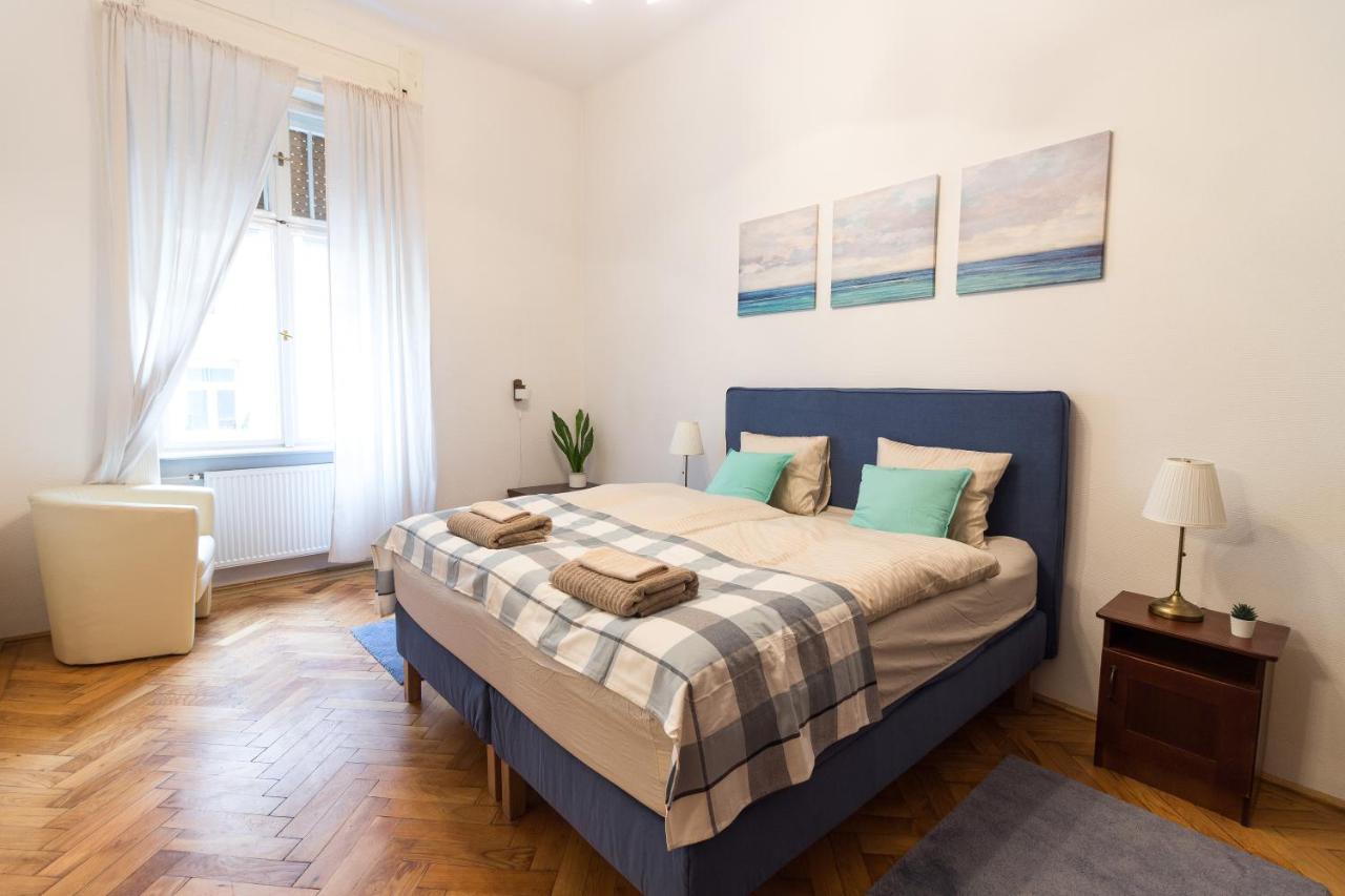 Beautiful Spacious Three-Room Suite Close To Buda Castle بودابست المظهر الخارجي الصورة